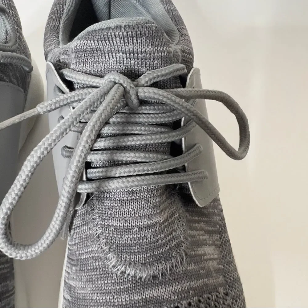 Mia Women‎ Christian Low Top Gray Lace-Up Sneakers Size 8
